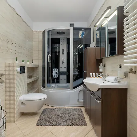 Ludwinowska Cozy With Parking By Renters Apartman Krakkó