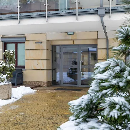 Ludwinowska Cozy With Parking By Renters Apartman